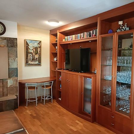 Casa Con Jardin Y Piscina Privada. Villa Santa Eulalia de Ronsaná Екстериор снимка